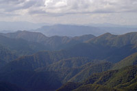 �ߐ{�̎R���݂�W�]