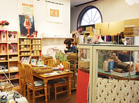 ���l�`�H�[�Ő��E�Ɉ�����̐l�`��