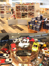 �g���^�̃O�b�Y��~�j�J�[�Ȃǃt�@�������̃��C���i�b�v